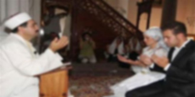 Din görevlilerinden 'toplu sözleşme' talebi: İmam nikahı başına 100 TL