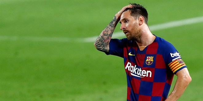Barcelona, Lionel Messi ile yollarını ayırdı