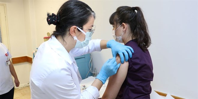 Birinci, ikinci ve üçüncü doz aşı miktarı 75 milyonu geçti