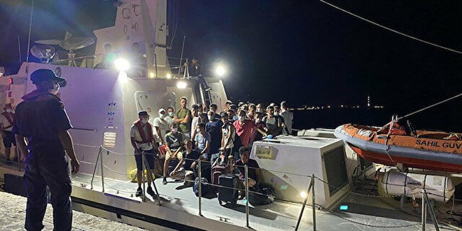 Sahil Güvenlik, 8 bin 326 kişiyi tahliye etti