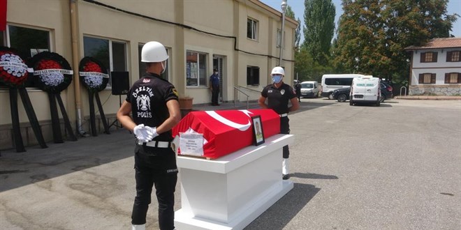 Kazada yaralanan polis memuru hayatını kaybetti