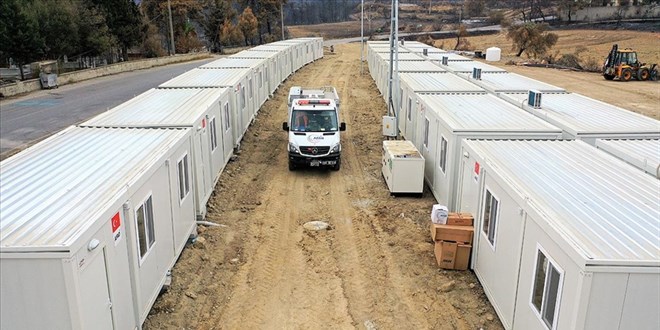 Manavgat'ta afetzedeler iin kurulan 177 konteyner teslim edilmeye hazr