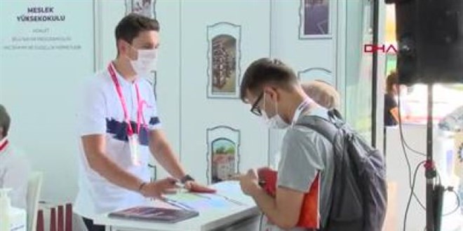 Uzmanından Tercih Yapacak Öğrencilere '30-40 Yıl Yapabileceğiniz Mesleği Seçin' Önerisi
