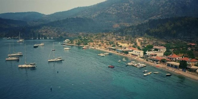Bodrum ve Milas'ta yanan alanlar havadan görüntülendi