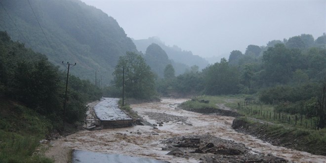 Meteoroloji bazı bölgelerde sel baskını için uyardı - Haritalı