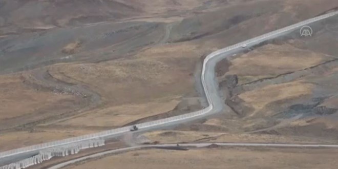 Erdoğan'ın dikkat çektiği sınırımızdaki duvar görüntülendi
