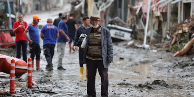 Sel felaketinde acı da büyük zarar da