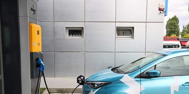 �evre dostu elektrikli ara�lar daha ekonomik ve rahat seyahat imkan� sunuyor