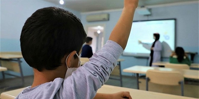 Bilim Kurulu Üyesi Yavuz: Yüz yüze eğitim için aşı şart