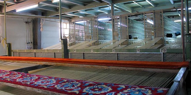 Halıcılardan, bu bölümü seçen öğrencilere asgari ücretin yarısı kadar burs