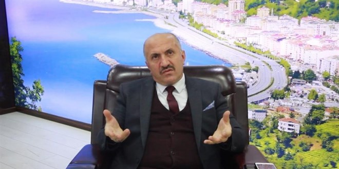 Belediye Başkanı, ağabeyini belediye başkan yardımcısı olarak atadı