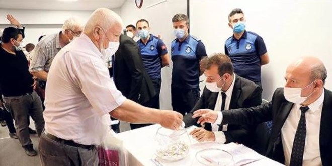 Dönüşüm konutları teslim edildi