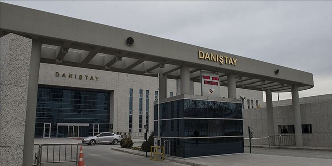 'Ses sanatçısı' ile nikahsız yaşayan 'polisi' Danıştay affetmedi!