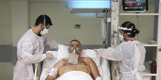 'İlk başta koştura koştura aşı olmam lazımmış, çok pişmanım'