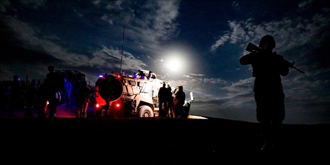 Güvenlik güçleri İran sınırında gece gündüz nöbette