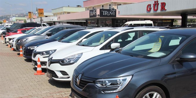 İkinci elde yaprak dahi kımıldamıyor