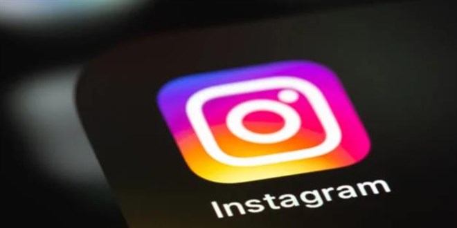 Instagram'da bir dnem kapanyor: Yukar kaydr zellii kalkyor