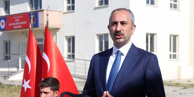 İKM davet etti, Bakan Gül cezaevini ziyarete gitti