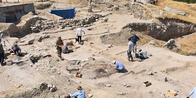Arslantepe Hy'nde 5 bin 500 yllk ev kalntlar bulundu