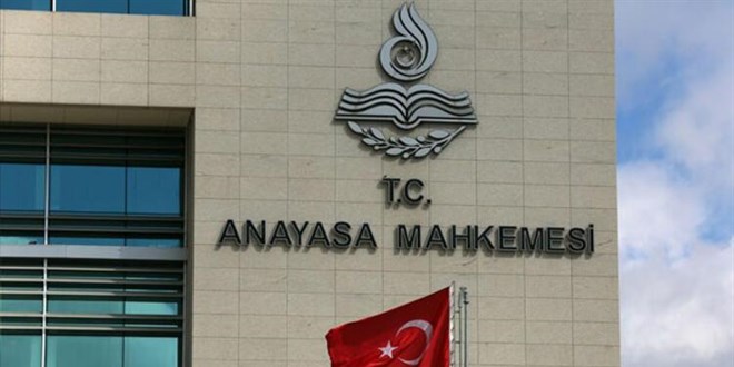272 TL'lik yemek ücreti müdür yardımcısını yaktı!