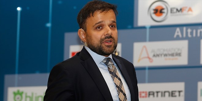 Dijital Dönüşüm Ofisi, 2025 yılında 50 bin yapay zeka uzmanı istihdamını hedefliyor