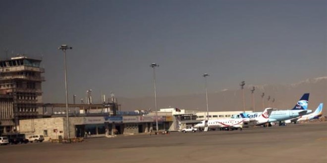 Kabil'deki havaliman yaknlarna 5 roket dt
