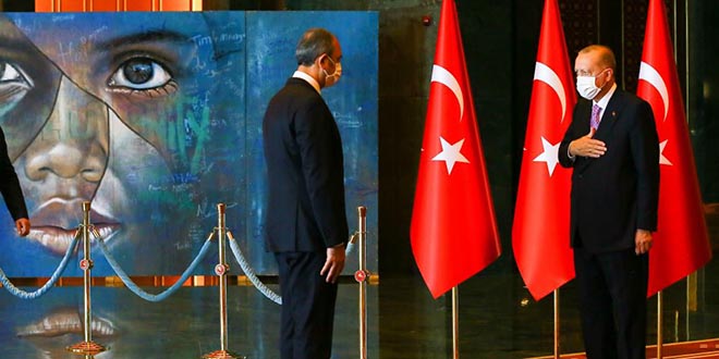 Erdoğan'ın 30 Ağustos tebriklerini kabulündeki tablo detayı