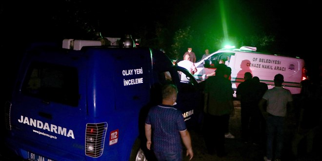 Müezzin 3 küçük kızını tabancayla vurarak öldürdü