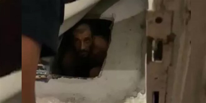 Kanepenin altına kazdığı çukurda yakalanan zanlı tutuklandı