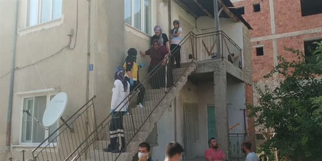 Karaman'da kan silahl kavgada balkonda uyuyan kadn vuruldu