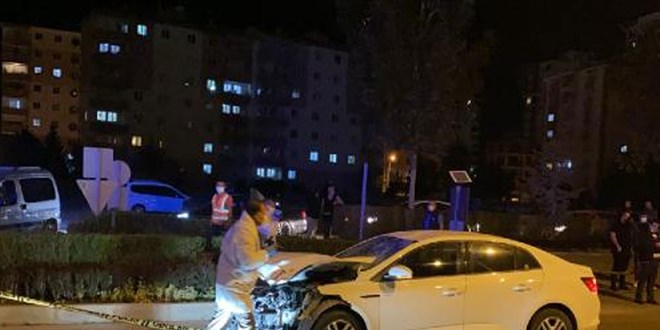 Yola çıkan çocuğu kurtarmak isteyen iki kadına çarpan sürücü tutuklandı