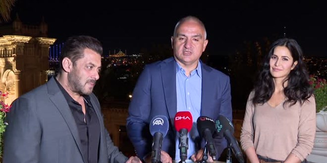 Bakan Ersoy, Bollywood y�ld�zlar�yla bir araya geldi