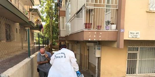 Antalya'da 28 yandaki kadn evinde l bulundu