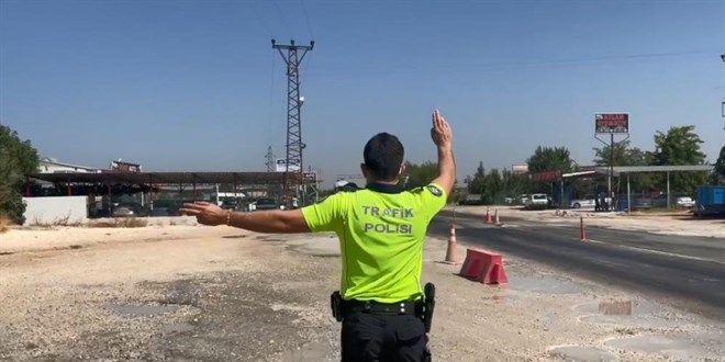 Polis bu defa aşı için durdurdu