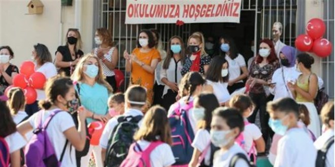 Okullarda ilk gün heyecanı