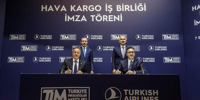Bakan Karaismailoğlu: Anadolu'da yetiştirilen ürünleri THY 32 ülkeye taşıyacak