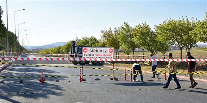 Arsasından geçen yolu açtıran savcı hakkında suç duyurusunda bulundu