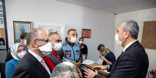Noterliklerde parmak iziyle kimlik doğrulama sistemi başladı