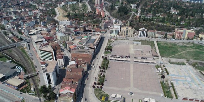 Kiraladıkları daireyi dershaneye çevirip eğitim vermişler