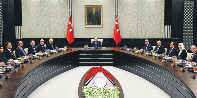 Yeni Şafak yazarı Acet: Yakında yeni bir bakanlık gelebilir