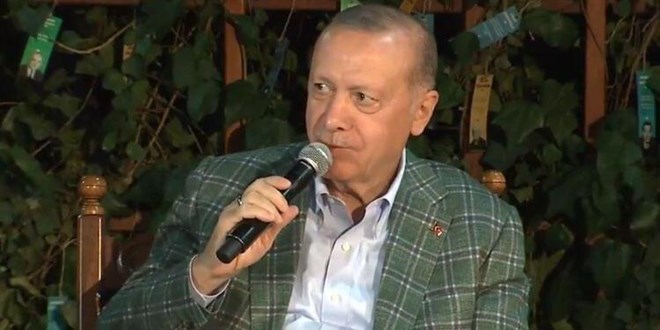 Erdoğan, 'Gençlerle Şiir Gecesi' programına katıldı