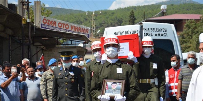 İdlib şehidi Hatay'da toprağa verildi