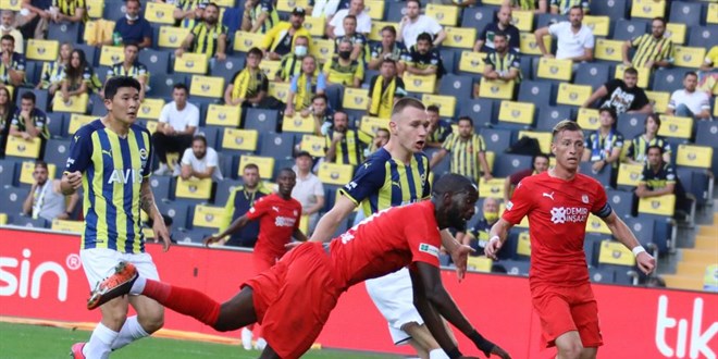 Sivasspor, Fenerbahçe'nin 'Kadıköy belalısı' oldu!