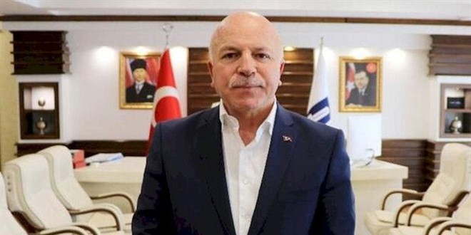 Belediye Başkanı Mehmet Sekmen'den küfür savunması