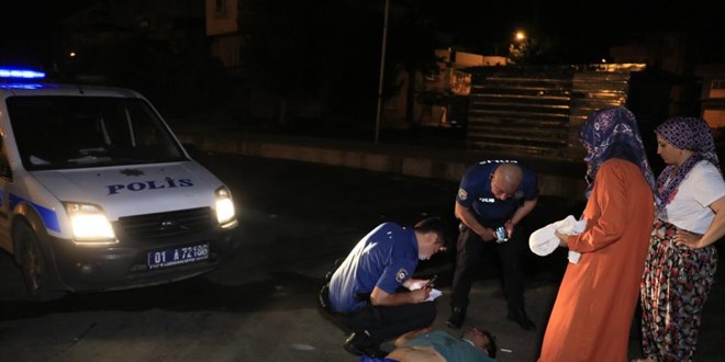 Sopayla dvdkleri kiiyi defalarca baklayp katlar