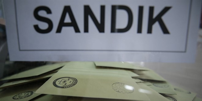 Ekonomideki sorunu hangi parti çözer? Babacan detayı şaşırttı