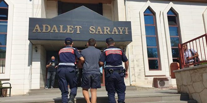 Kamu kurumundan hrszlk yapt iddia edilen pheli yakaland