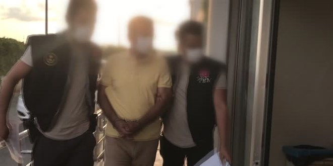 Adana'da FETÖ yönelik operasyonda 8 şüpheli yakalandı