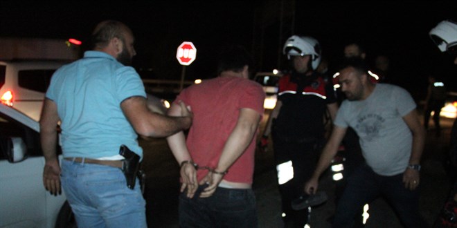 FETÖ'den aranan eski komiser kovalamaca sonucu yakalandı