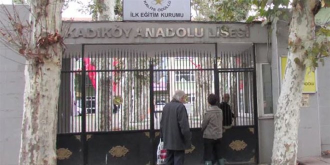 Kadıköy Anadolu'da nakil krizi